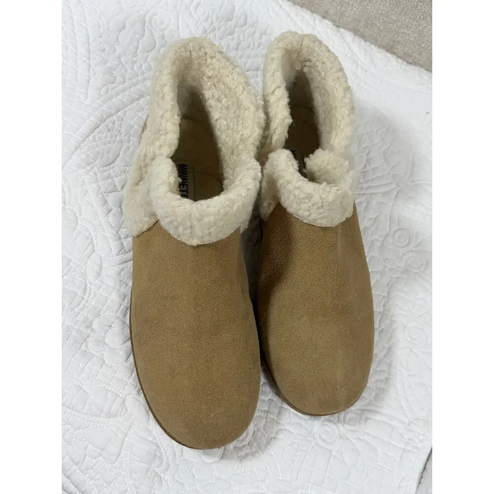 Minnetonka Women’s 11 Tan Lyndy Sherpa Lined Suede House Slippers 400441 Warm